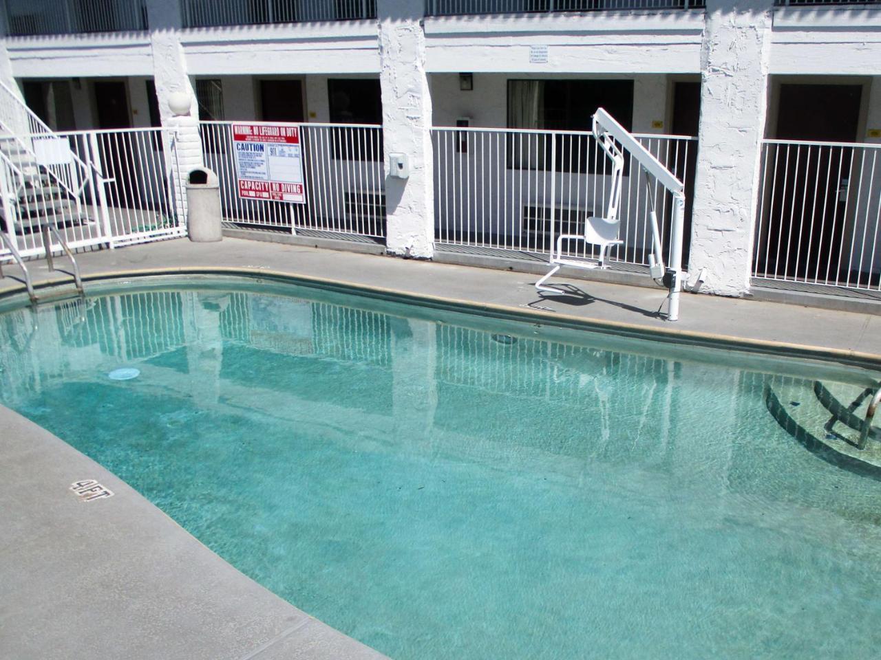 Motel 6-Fresno, Ca ภายนอก รูปภาพ